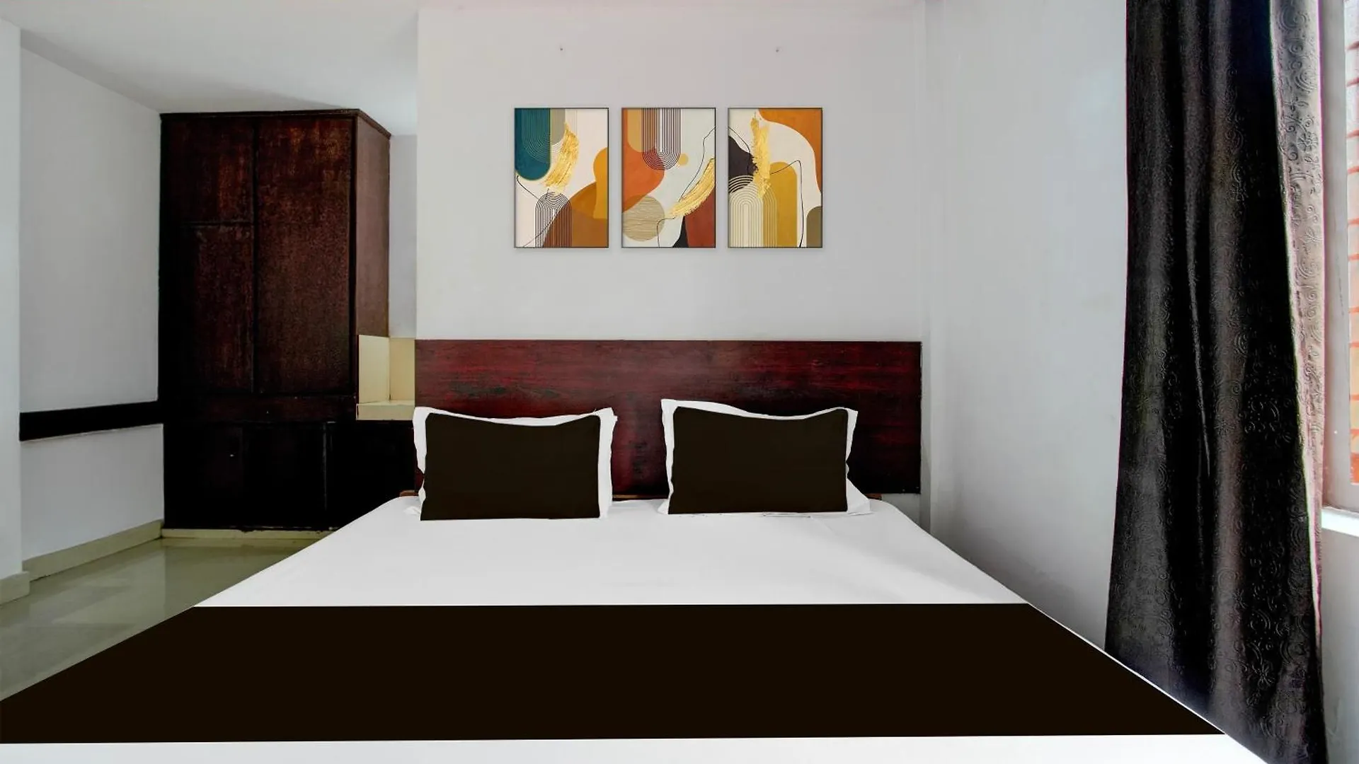 Hotel O Premier Park Thiruvananthapuram Hindistan